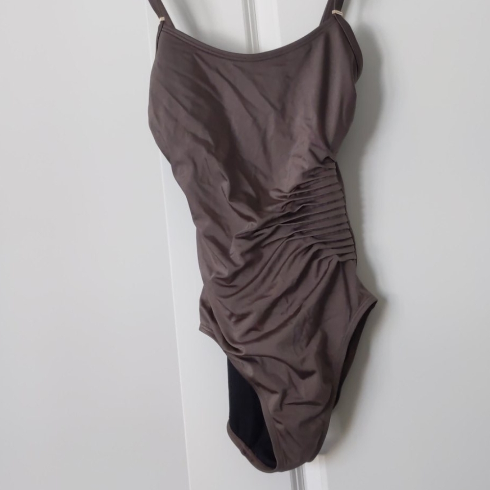 Full piece bathing suit